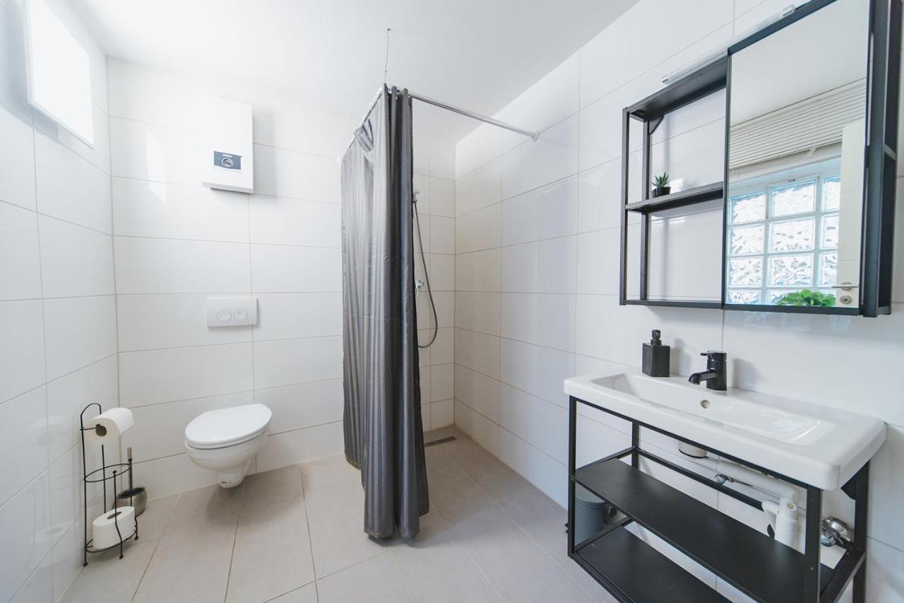Apartment Central 10A 40Qm Wi-Fi Free Parking Calm Back House Dortmund Exterior photo